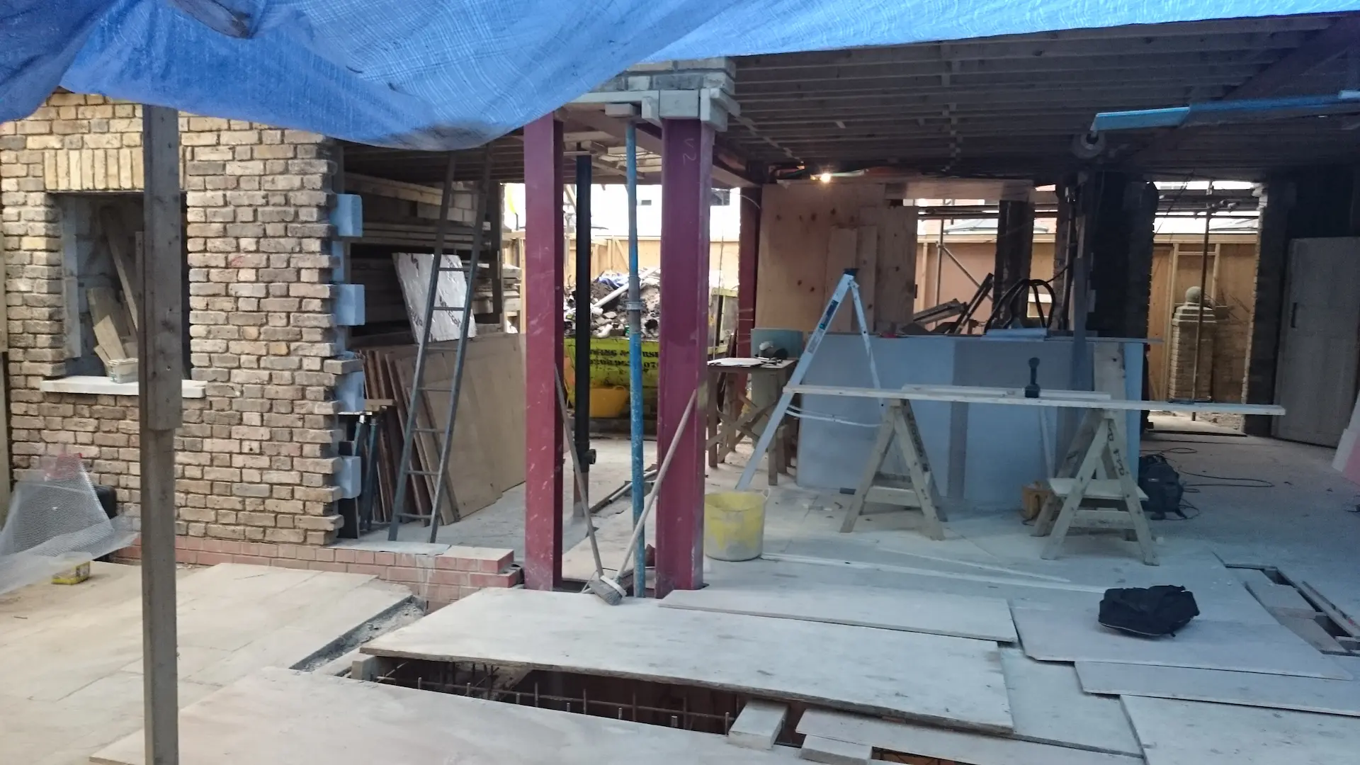 Chiswick house refurbishment with open plan space throughout the ground floor and visible steel columns