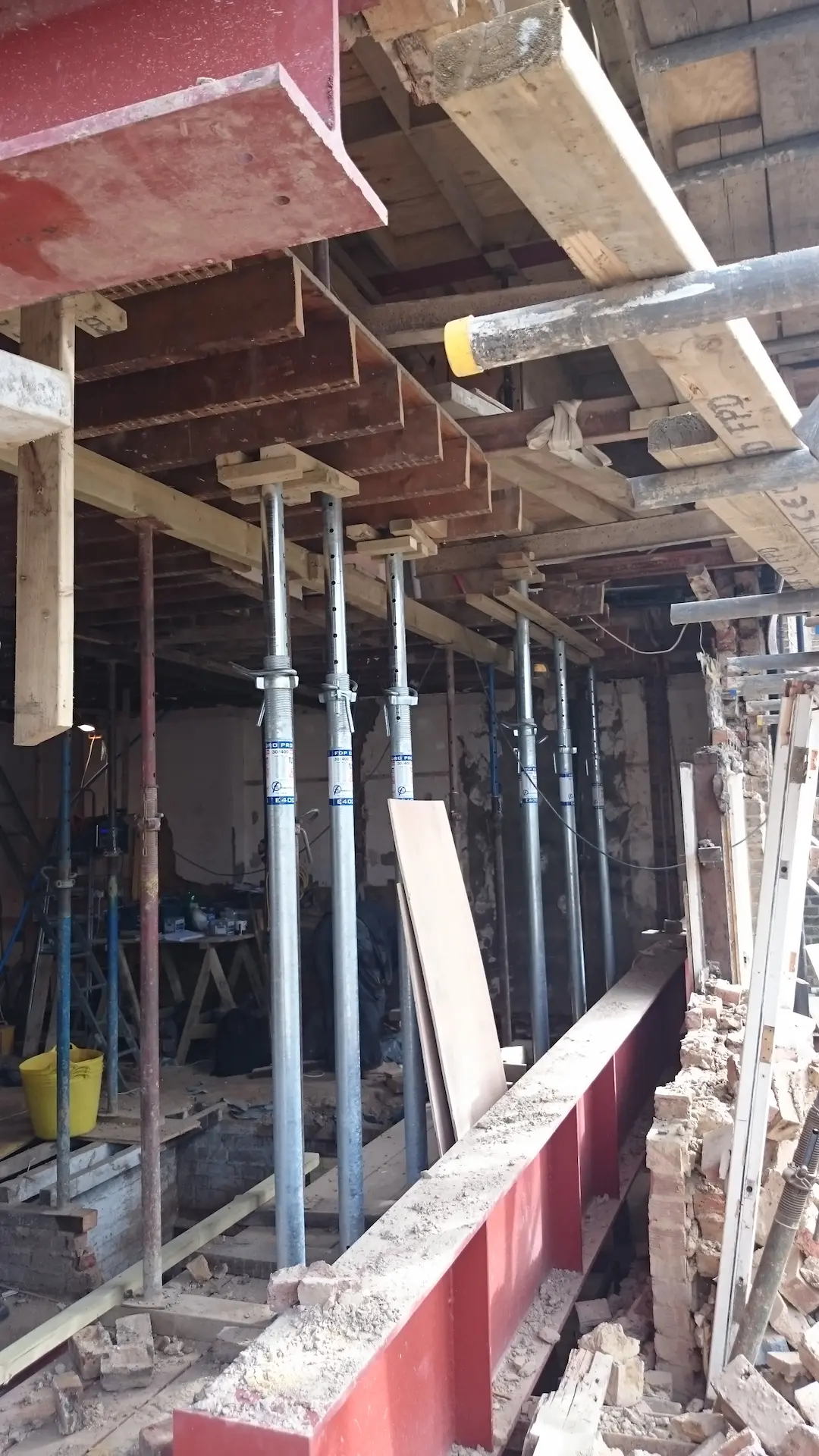 Chiswick house refurbishment with main steel beam ready to be erected